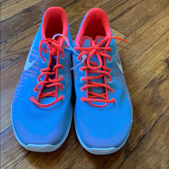 Nike Sneakers-Flex Fury- size 7Y - Picture 1 of 8